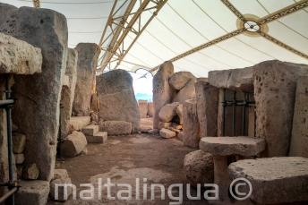 The prehistoric temples at Ħaġar Qim